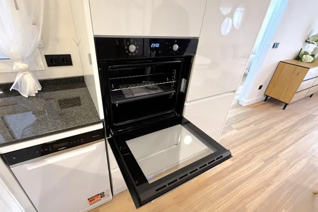 GRAN APARTAMENTO EN TORRVEIEJA: 2 HAB, 1 BAÑO — 9