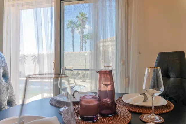 Maravillosa villa de una sola planta (aprox. 161 m2) con gran piscina privada. Cerca de colegios, del La Zenia Boulevard, ¡y a tan solo 15 minutos a pie de Playa Flamenca! — 25