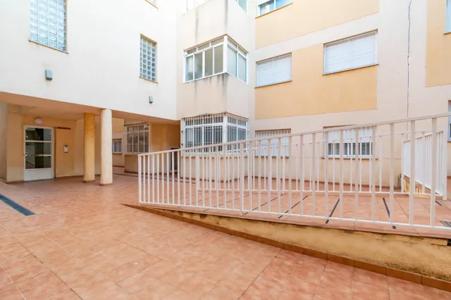 PRECIOSO PRIMER PISO EN URBANIZACIÓN PRINCESA LETIZIA DE LA UNIÓN — 26