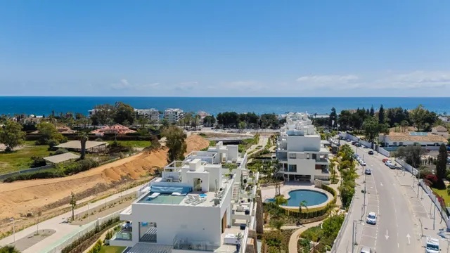Ático de lujo en Benalus con piscina privada y vistas panorá - foto 5