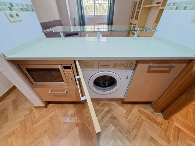 COQUETO APARTAMENTO JUNTO AL PASILLO VERDE DE MADRID — 10