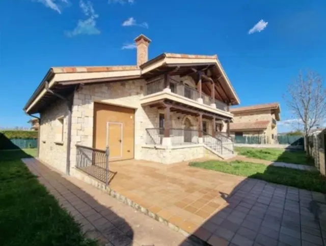 Chalet 4 habitaciones 350m² en venta - Northern spain - foto 2