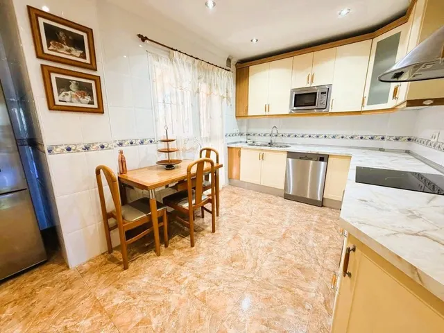 Chalet adosado en Los Prados — 10