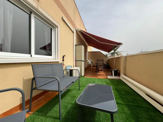 ATICO con 30m2 de terraza. 400m. de la playa. Licencia turística. Céntrico. — 20