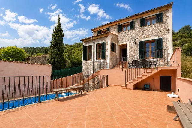 Chalet de ensueño con piscina y vistas a la Serra de Tramuntana en Alaró, Mallorca — 2