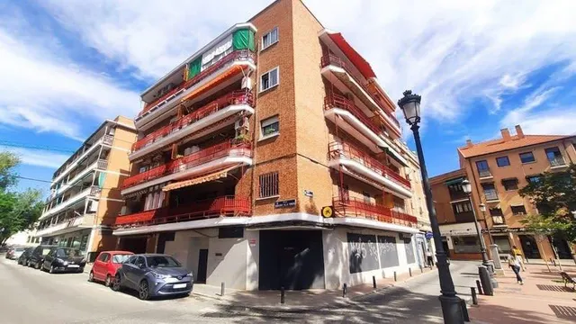SE VENDE LOCAL EN RENTABILIDAD EN CL MONSEÑOR OSCAR ROMERO N
