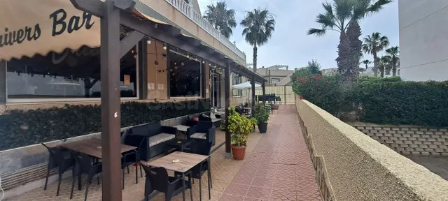 Local comercial 165m² en venta - Las Filipinas - foto 5