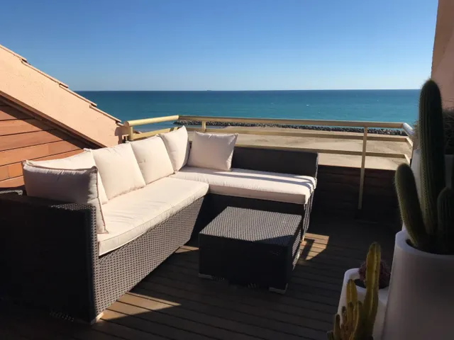 ATICO DUPLEX CON VISTAS AL MAR — 3