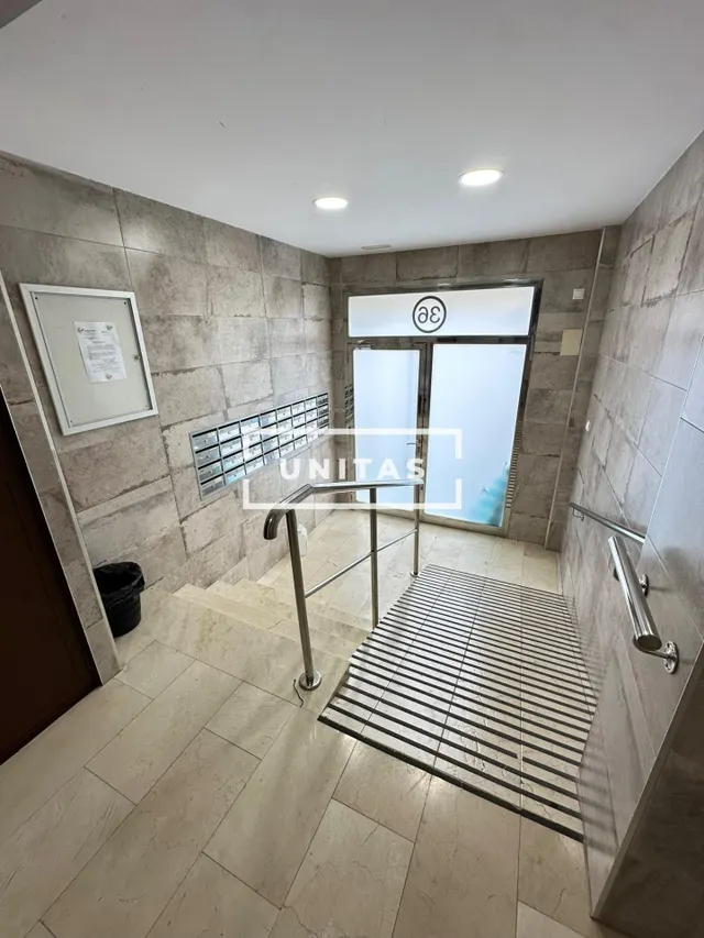 Oportunidad de Inversión, 2º Planta con Ascensor. — 20