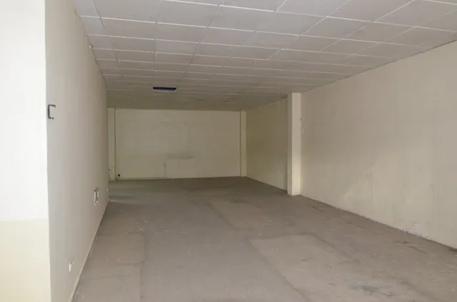 Urbis te ofrece un local comercial en zona San Cristóbal, Salamanca. — 6