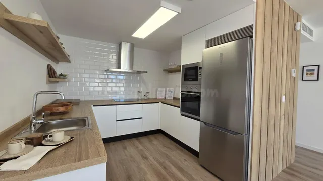 VIVIENDA CON PISCINA, 96 M2 de TERRAZA - foto 4