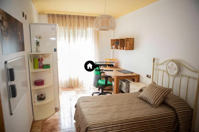 Se vende edificio completo de tres plantas  con garaje, patios privados y solárium — 39