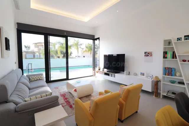 Chalet 3 habitaciones 182m² en venta - Costa blanca sur - foto 3