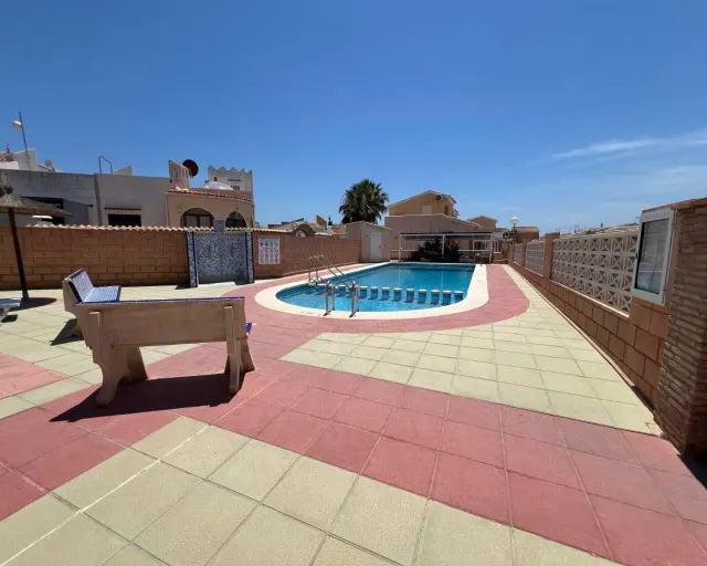 Villa independiente orientada al sur con piscina privada y solárium – Las Chismosas — 24