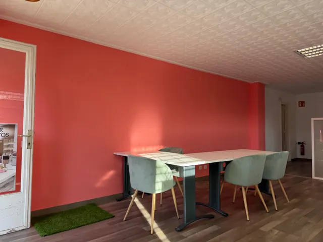 Local Comercial en Venta en Empuriabrava: Espacioso, Luminoso y Listo para Entrar — 29