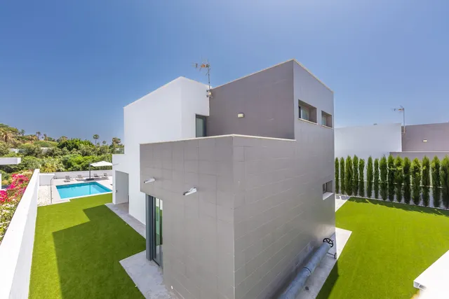 Chalet 4 habitaciones 231m² en venta - Costa del Sol — 30