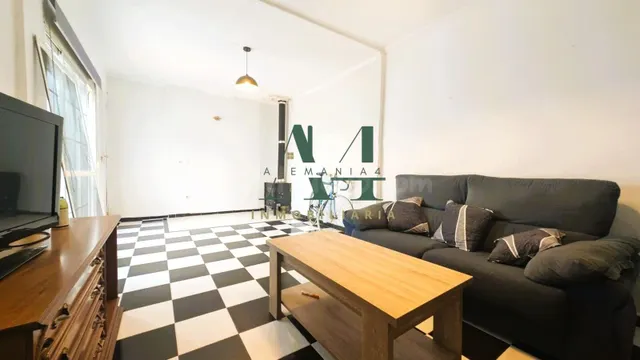 Casa con muchas posibilidades en Aguas Vivas — 3