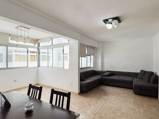 AMPLIO PISO EN ZONA MESA Y LOPEZ, LAS PALMAS DE G.C., ISLAS CANARIAS, ESPAÑA — 4