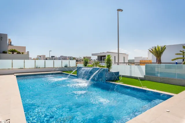 Espectacular Villa en Campoamor Orihuela Costa - foto 5