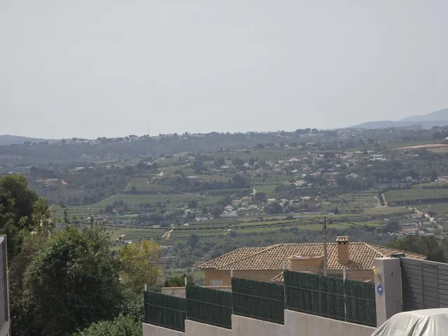 Deja de imaginar y construye la vivienda de tus sueños con vistas panorámicas y proyecto viable" — 15
