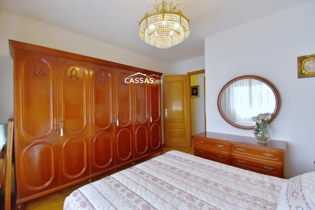 PARQUE CATALUÑA - 4 habitaciones y 2 baños. Terraza y 2 plazas de garaje OPCIONALES. — 26