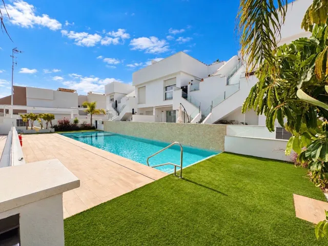 Ático 3 habitaciones 110m² en venta - Zona Pueblo — 37