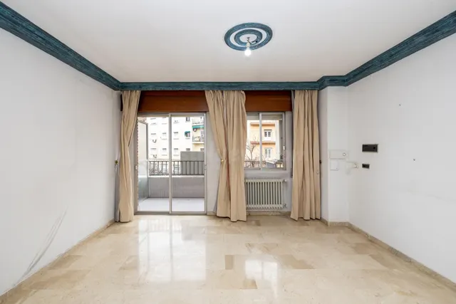 TU NUEVO PISO EN ALHAMAR TE ESTA ESPERANDO - foto 3