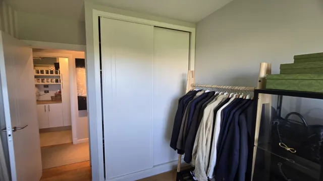 Piso con gran salón de 45 m2, garaje y trastero junto al Parque de Vioño — 25