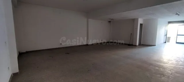 ATRACTIVO LOCAL COMERCIAL!!!