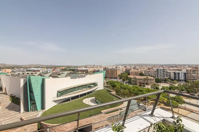 Exclusivo ático de lujo a estrenar junto a El Corte Inglés.