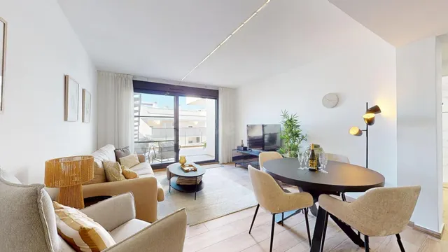 EXCLUSIVO ÁTICO ORIENTADO AL SUR CON SOLÁRIUM DE 93 m2, JACU - foto 3
