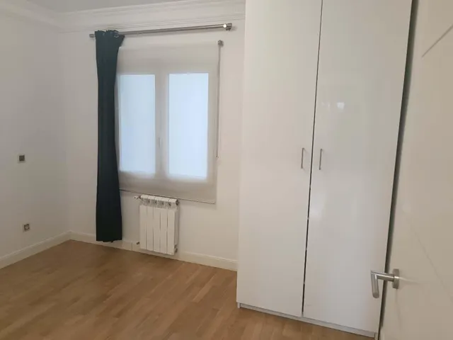 Exterior de 3 dormitorios 2 baños mas aseo de cortesia, para entrar a vivir, buena finca, portero fisico y de fin de semana, zonas comunes ajardinadas y deportivas, excelente zona y muy bien comun — 7