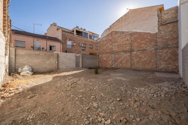 EXCELENTE SOLAR EN VENTA EN ARMILLA (JUNTO PLAZA ESPAÑA) — 19