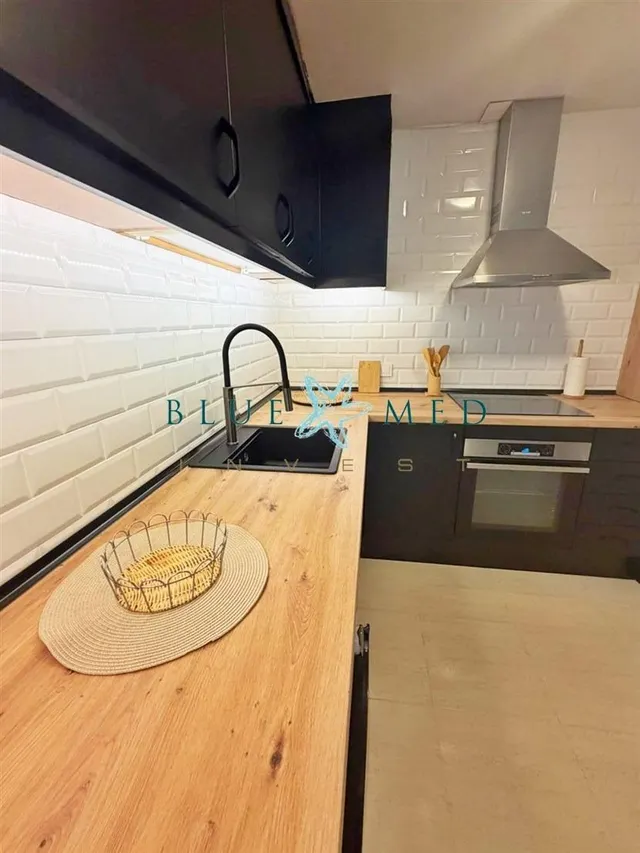 Apartamento reformado con amplia terraza y piscina comunitaria en la cumbre — 7