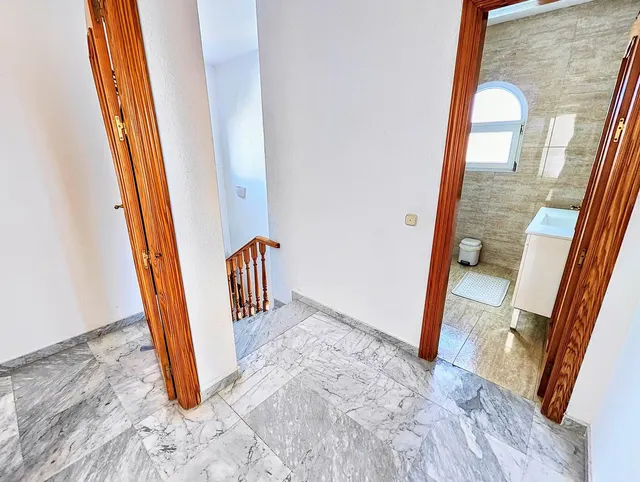 Chalet 4 habitaciones 206m² en venta - Centro — 43