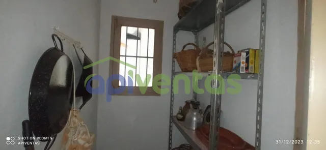 Casa con terreno y nave, LA ESCUCHA — 21