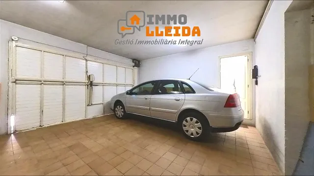 Fabuloso chalet de estilo moderno en Tárrega — 32