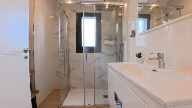 Amplio apartamento de esquina en planta baja con parcela y estudio exterior — 27
