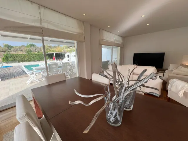 FINCA RÚSTICA EN VENTA CON PISCINA Y JARDÍN — 5