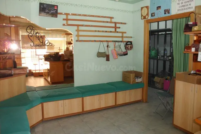 Local comercial 180m² en alquiler - Sant Josep
