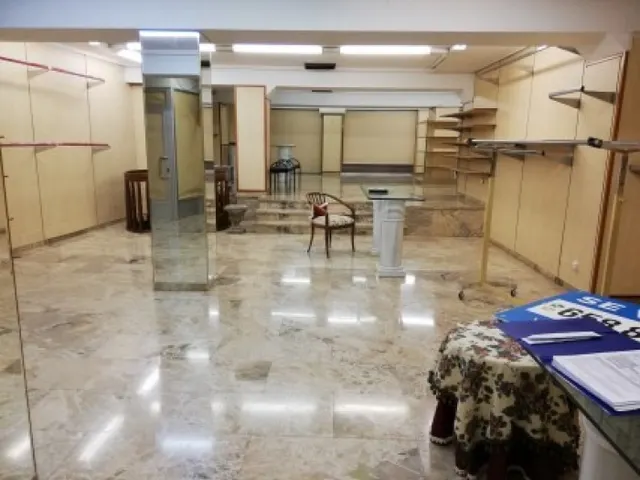 Local comercial — 10