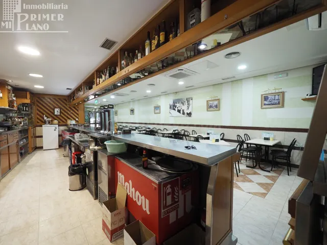Amplio Local Comercial en Calle Don Victor Peñasco, Tomelloso - €500.000 — 3