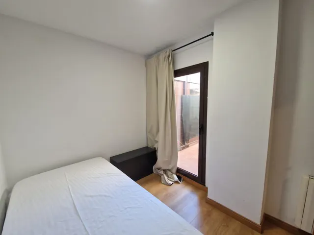 AOC VENDE PISO EN LOMINCHAR 2HAB, 1 BAÑO, PATIO 5 M2 Y TRASTERO — 12
