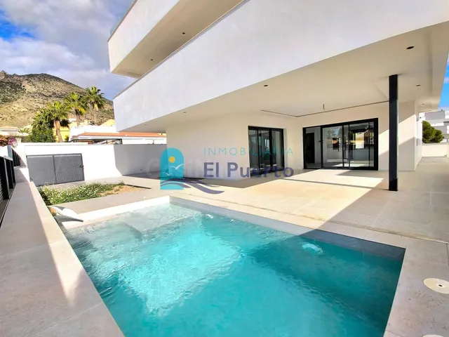 VILLA DE LUJO DE ALTO RENDIMIENTO EN BOLNUEVO CON 5 SUITES, 