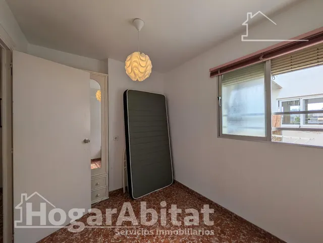 ACOGEDOR ÁTICO CON ASCENSOR JUNTO AV. DE ALCOY — 22