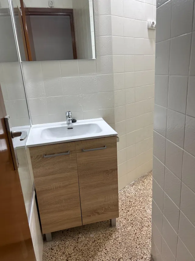 Amplio y Acogedor Piso de 4 habitaciones en el Corazón de la Ciudad — 20