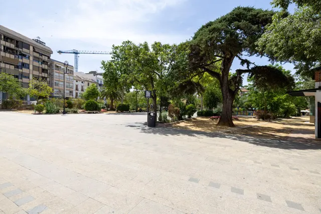 🏠 AMPLIO PISO EN EL CENTRO DE ALCALÁ LA REAL – 190 m2 CON TERRAZA Y OPCIÓN DE GARAJE — 39