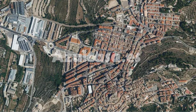 Solar urbano de 3.550m2 — 12