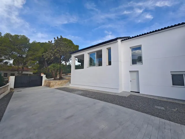 VILLA RECIEN REFORMADA CON CALIDADES DE LUJO EN ZONA MUY TRANQUILA DE ALTEA LA VELLA — 33