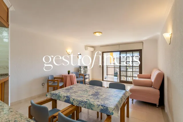 ¡Vive junto al mar en una de las zonas más privilegiadas de Cambrils! Piso con terraza y parking a pocos pasos de la playa de la Llosa en Cambrils — 2